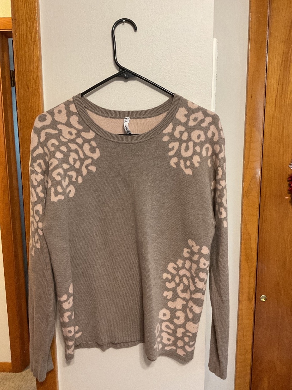 NWOT medium tan sweater